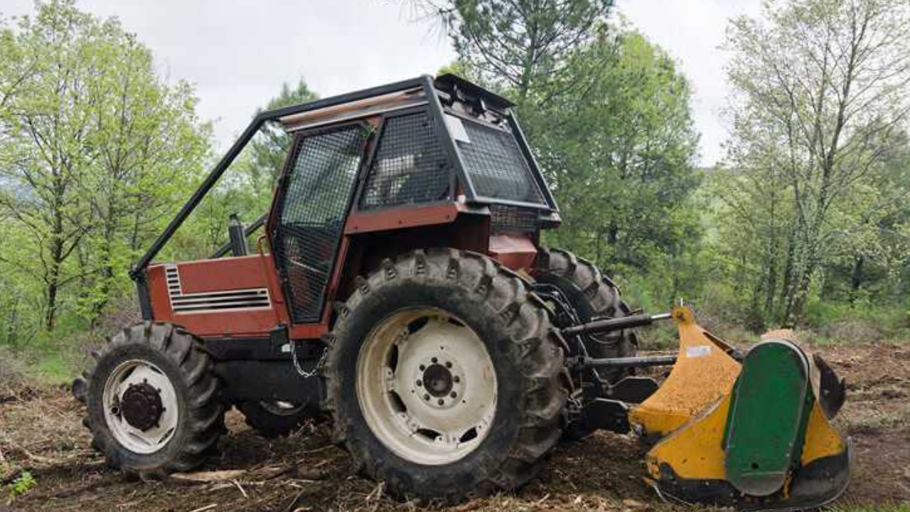 What Factors Need To Be Considered While Deciding On The Right Trencher Wear Parts?